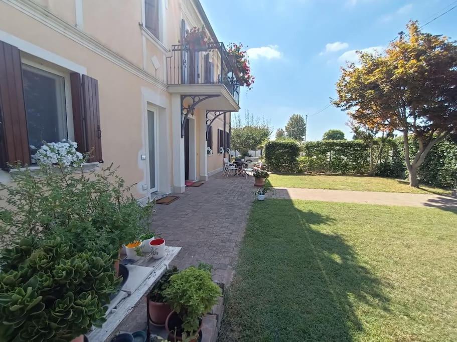B&B We Care Appartamento Lendinara Esterno foto