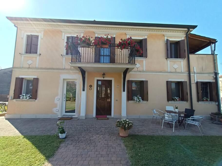 B&B We Care Appartamento Lendinara Esterno foto