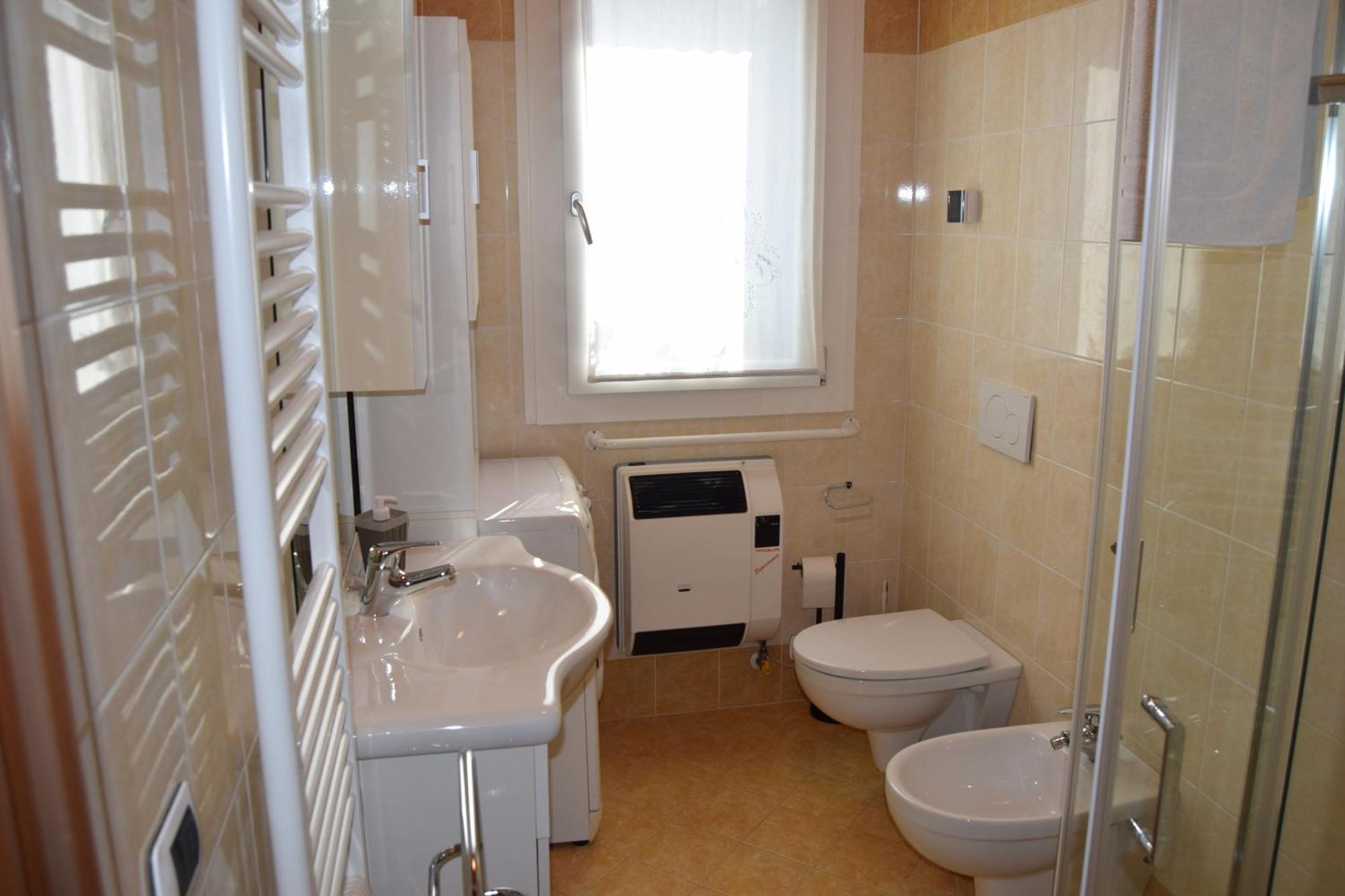B&B We Care Appartamento Lendinara Esterno foto